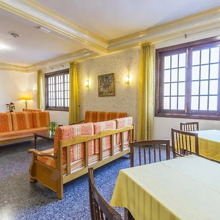 Апартаменти Stella Maris - Marcari Sl
